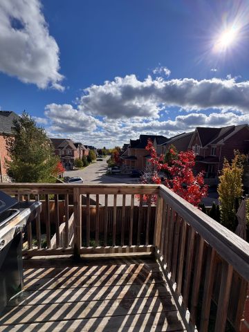 For Lease - 43 Mack Clement Lane, Richmond Hill, Ontario - Photo 2