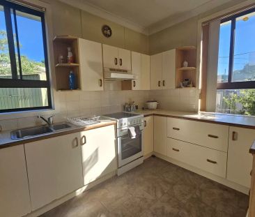 Close to Town - Photo 4