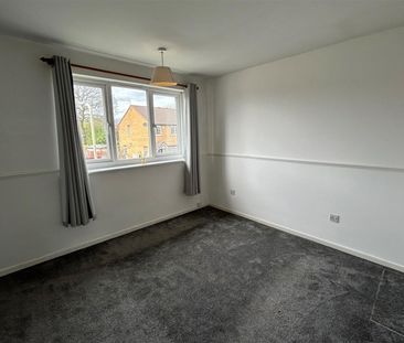 Kinross Way, Hinckley, Leicestershire - Photo 2