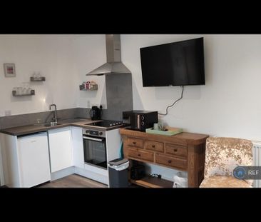 Studio to rent - Photo 4