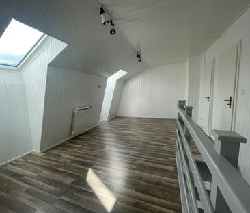 2.5 pièces en duplex avec cachet - Photo 3