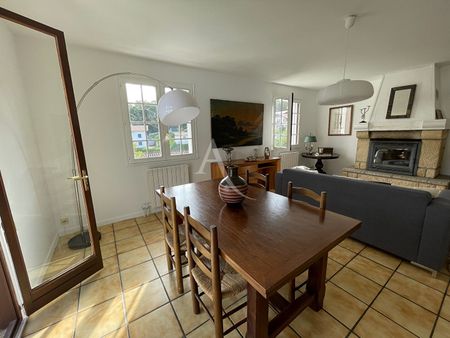 Location Appartement 4 pièces 113m² - Photo 2