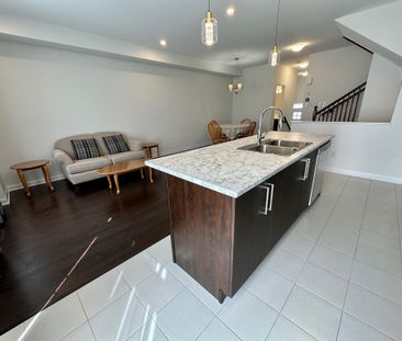 For Lease - 588 LILITH Street, Barrhaven, Ontario - Photo 3