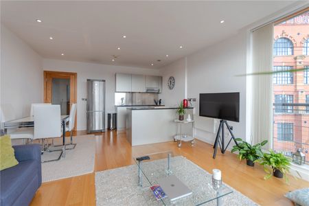 Apartment 22, 8, Clavering Place, Newcastle upon Tyne, Tyne and Wear, NE1 3NH - Photo 3