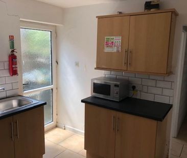 6 bed house to rent in ST HELENS AVENUE, ST HELENS AVENUE, SA1 - Photo 4