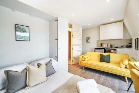 Studio to rent - Photo 5