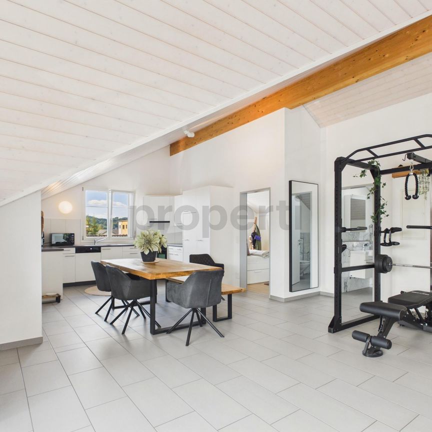 Alles inklusive: Dachwohnung mit Garage, 2 Parkplätzen und eigenem ... - Photo 1