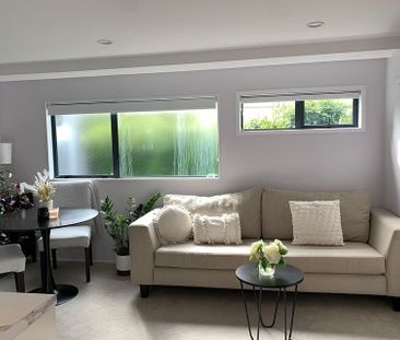 Beautiful New One bedroom apartment - Photo 1