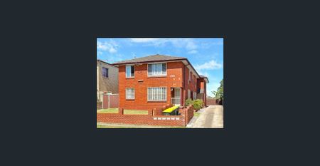 Handy Location! - Photo 5