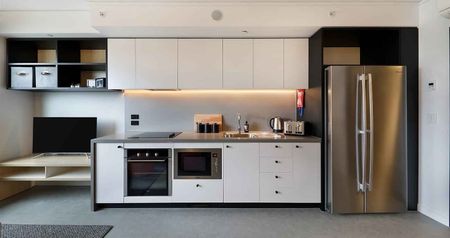 Premium Single Bedroom- 5 Share Apartment - Photo 3