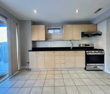 For Lease - 72 Fortune Crescent Unit# Walkout Basement Only, Richmo... - Photo 3