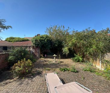 2 bedroom semi-detached house to rent - Photo 3