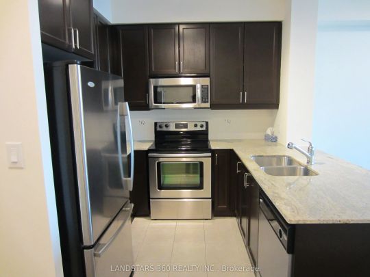 10 Bloorview Place #820 - Photo 1