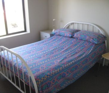 Furnished on Broadway! - Photo 4