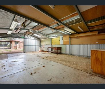 Spacious Family Rental with Room to Move - Photo 6