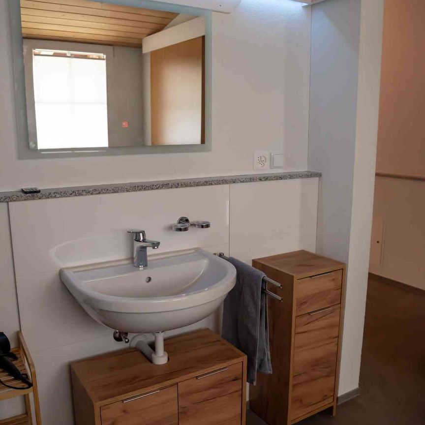 2.5 Zimmer, 80 m², 2. Stock - Photo 1