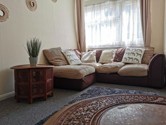 3 bedroom house to rent - Photo 1