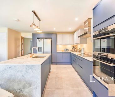 5 bedroom house to rent Chelmsford Road, Hatfield Heath, Bishops St... - Photo 3