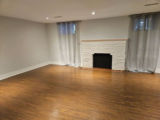 For Lease - 85 Lanark Avenue Unit# Lower, Toronto, Ontario - Photo 1