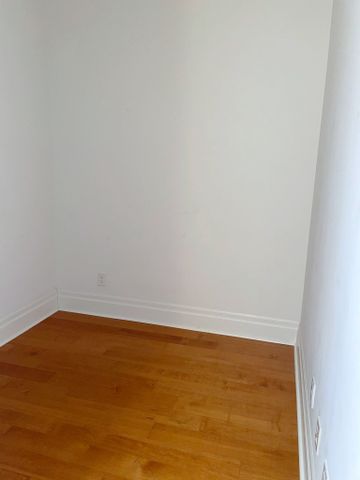 For Lease - 111 Upper Duke Crescent Unit# 319, Markham, Ontario - Photo 4