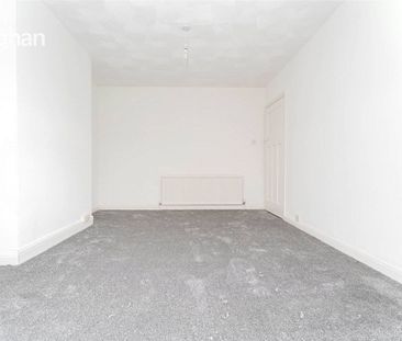 4 bedroom semi-detached house to rent - Photo 5