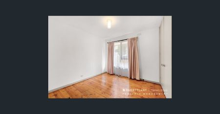 Spacious Family Home in Prime Doncaster East Location! - Photo 3