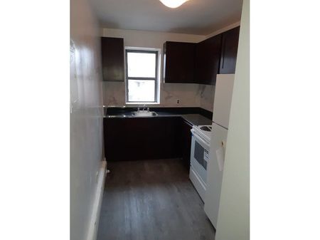 For Lease - 7 Osler Court Unit# 204, Hamilton, Ontario - Photo 4