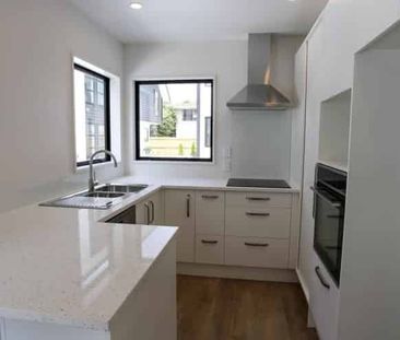 Stunning Property - Photo 4