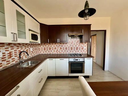 Pronájem bytu 1+1 s balkonem, 39 m - Photo 4