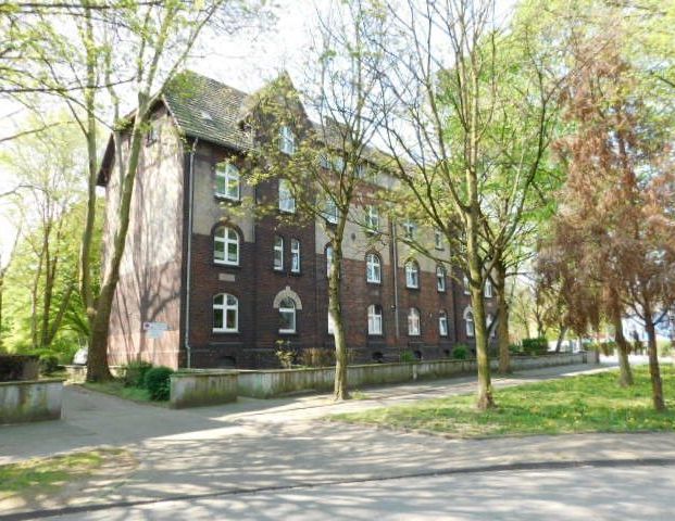 Schöne 2-Raumwohnung mit Laminat in zentraler Lage... - Photo 1