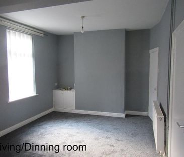 3 bedroom end of terrace house to rent - Photo 5