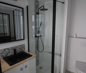 Location Appartement 2 pièces 27m² ROQUEVAIRE 13360 - Photo 3