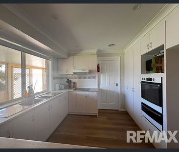 17 Kirrang Avenue, Glenfield Park, NSW 2650 - Photo 1