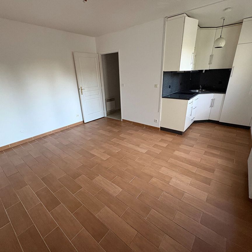 Location Appartement 1 pièce 23m² - Photo 1