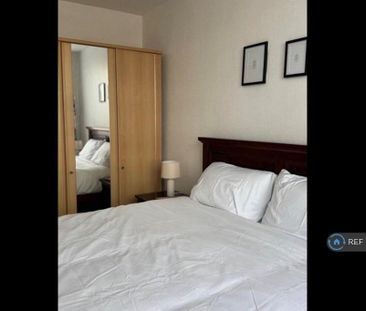 4 bedroom terraced house to rent - Photo 5