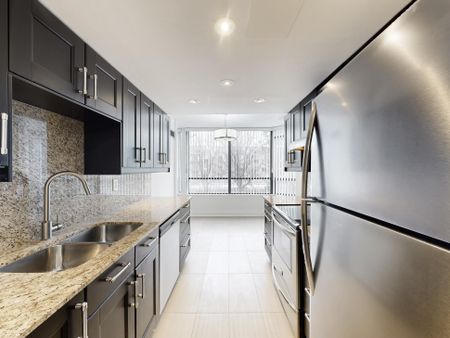 For Lease - 7420 Bathurst Street Unit# 209, Vaughan, Ontario - Photo 4