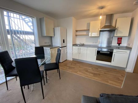 3 bedroom apartment to rent - Photo 5