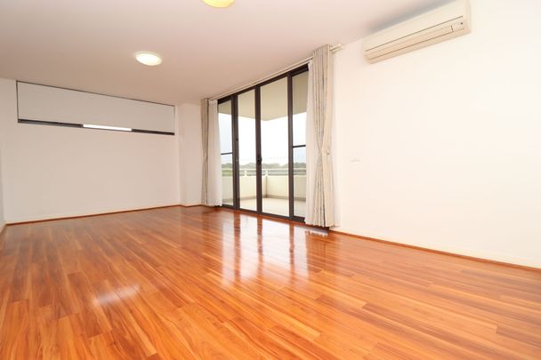 Timber floor - Photo 1