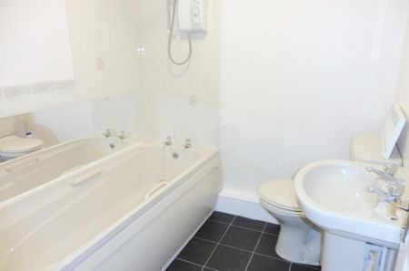 1 bedroom apartment to rent - Photo 4