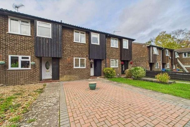 Greenham Wood, Bracknell, Berkshire, RG12 - Photo 1