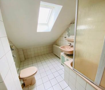 Schöne 2-Zimmer Dachgeschosswohnung in MG-Windberg - Photo 1