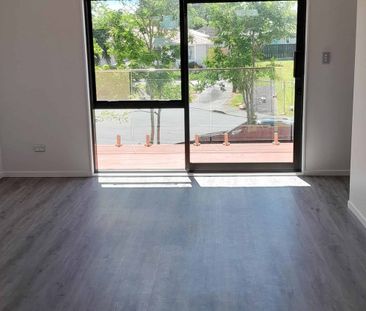 Charming new build in Manurewa - Photo 5