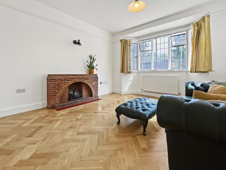 4 bedroom detached house to rent - Photo 4