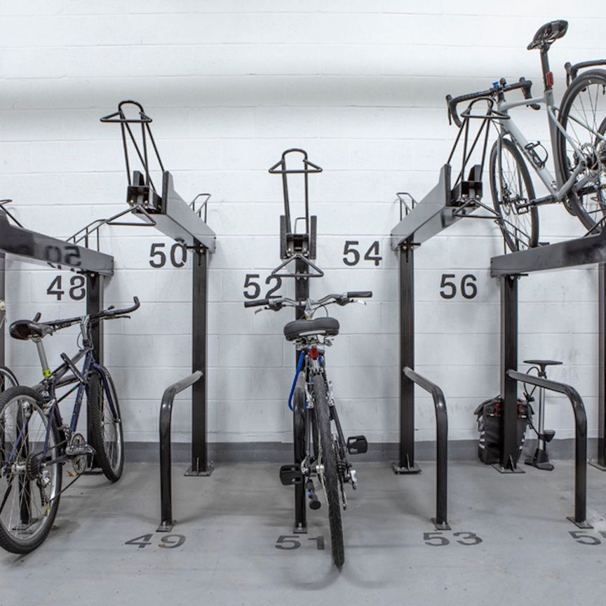 For Lease - 3385 Dundas Street Unit# 308, Toronto, Ontario - Photo 1