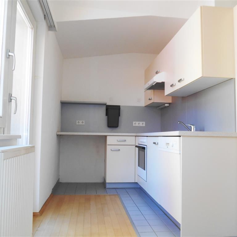 Reserviert Universitätsviertel: 3 Zimmerwohnung (2-er-WG tauglich) mit extra Wohnküche und kleinem Balkon – für Studierende - Photo 1