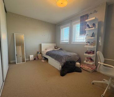 For Lease - 684 Beatrice Drive, Barrhaven, Ontario - Photo 4