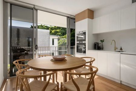 Urban Retreat in the Heart of New Farm - Photo 5