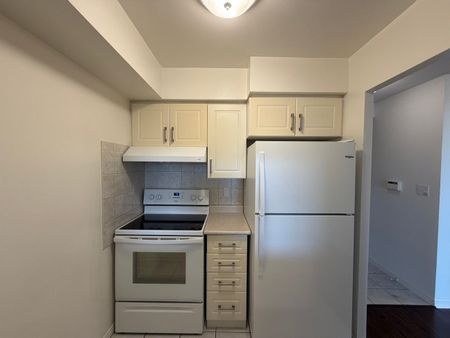 For Lease - 1 Pemberton Avenue Unit# 1205, Toronto, Ontario - Photo 2