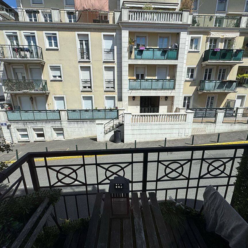Apartment - Photo 1