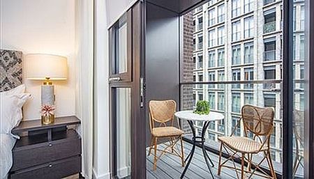 Thornes House, Clowes Walk, Nine Elms, London SW11 - Photo 3